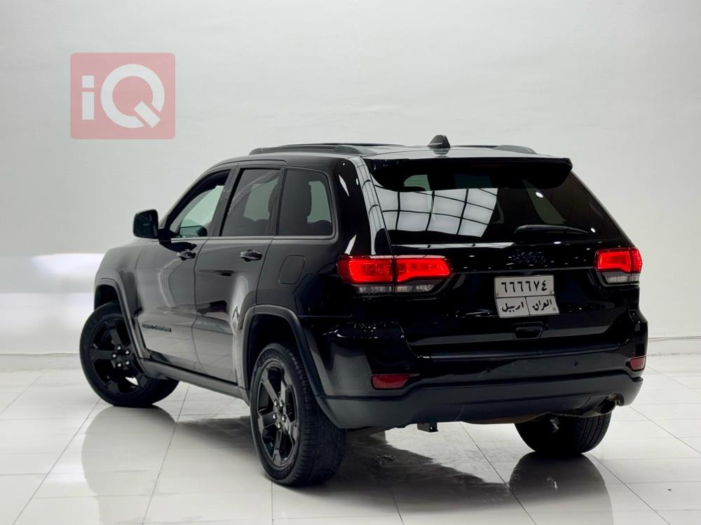 جيب جراند شيروكي